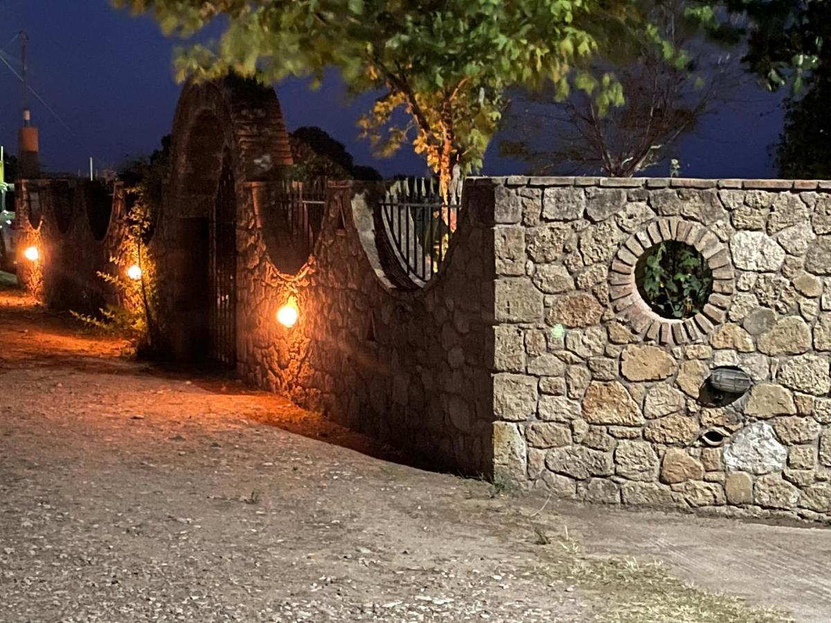 Mama'S Sunshine Garden Villa Άγιος Ηλίας Εξωτερικό φωτογραφία