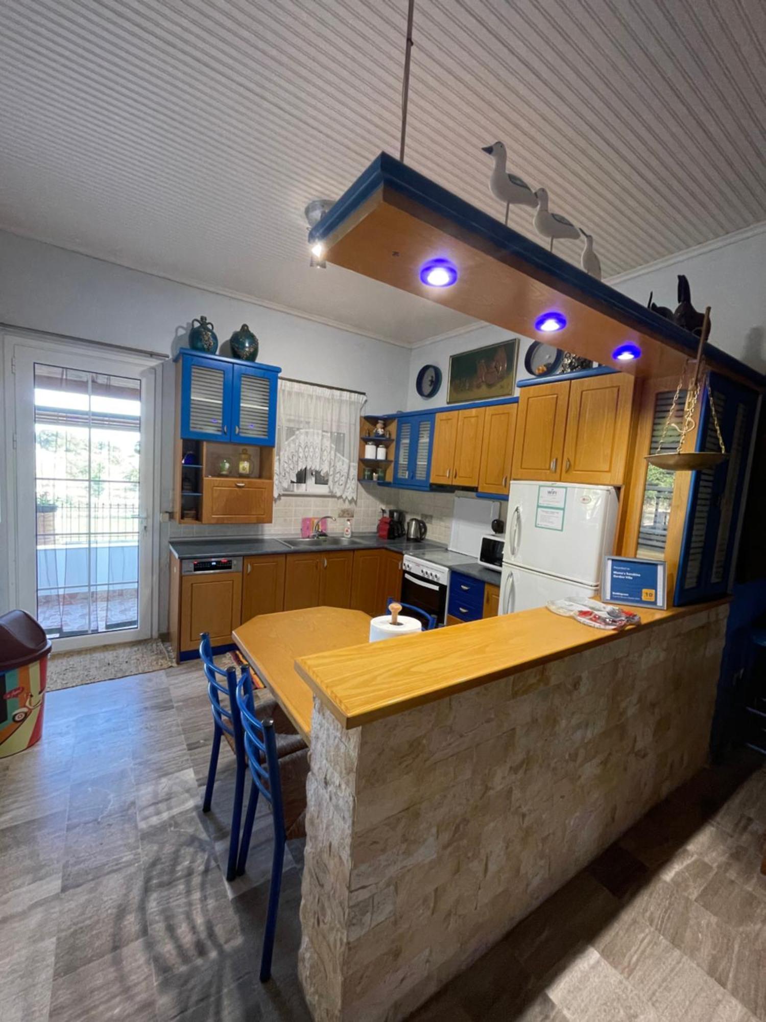 Mama'S Sunshine Garden Villa Άγιος Ηλίας Εξωτερικό φωτογραφία